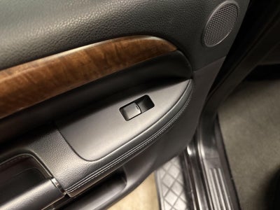 2008 Nissan Armada LE