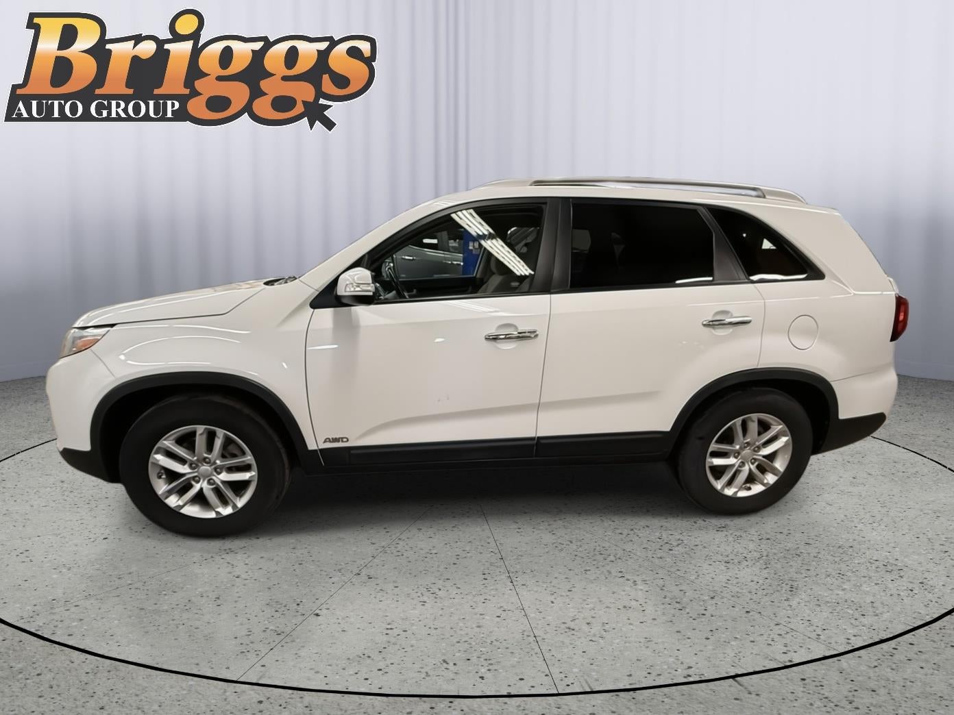 Used 2015 Kia Sorento LX with VIN 5XYKTCA69FG594661 for sale in Kansas City