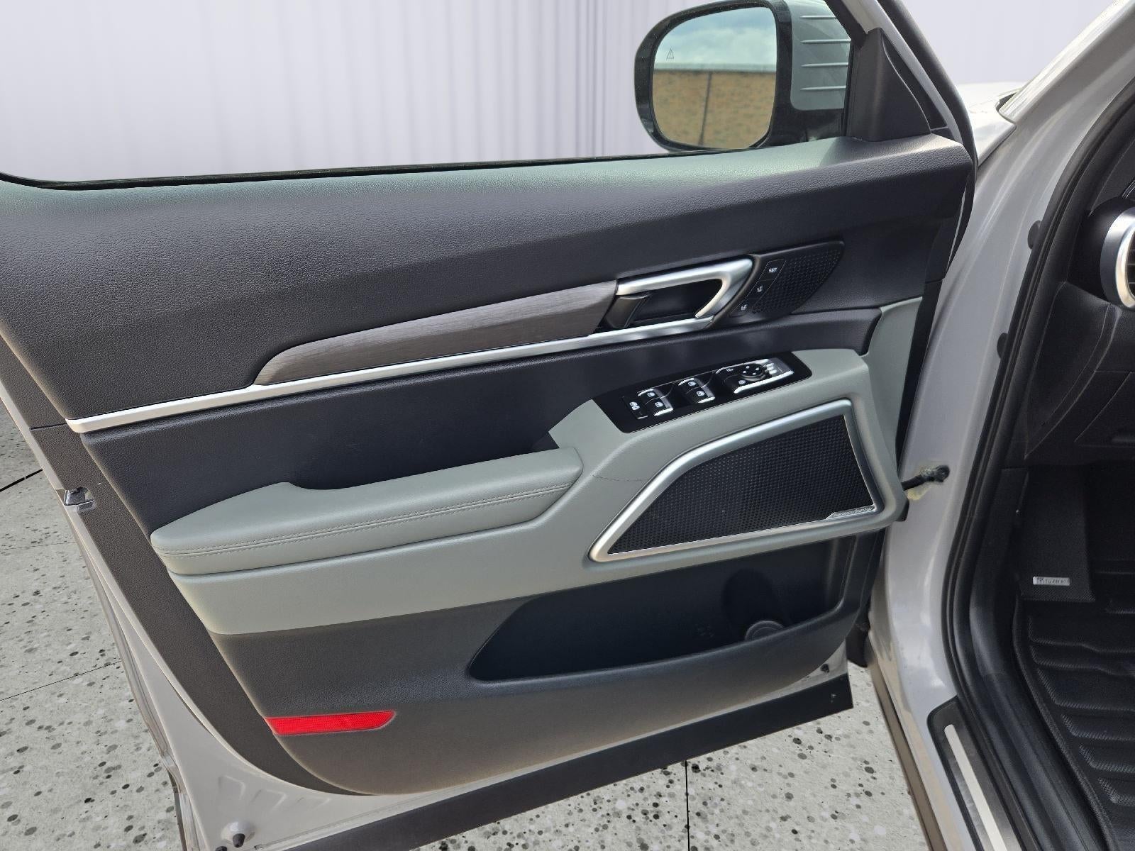 2023 Kia TELLURIDE Base