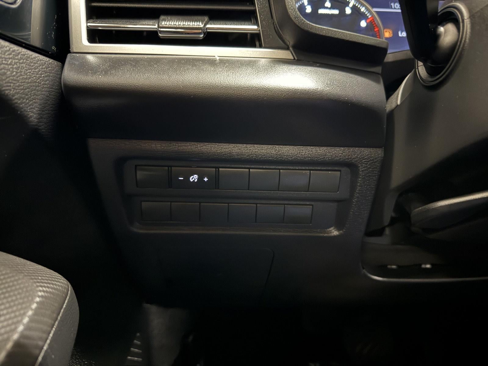 2024 Mitsubishi Outlander ES