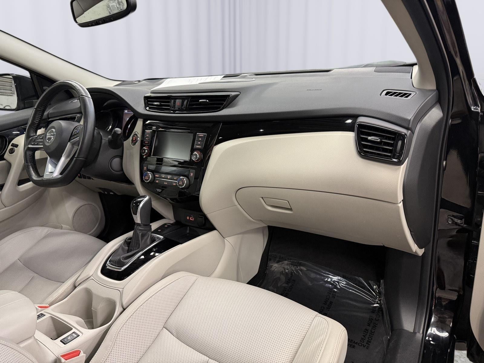 2022 Nissan Rogue Sport SL