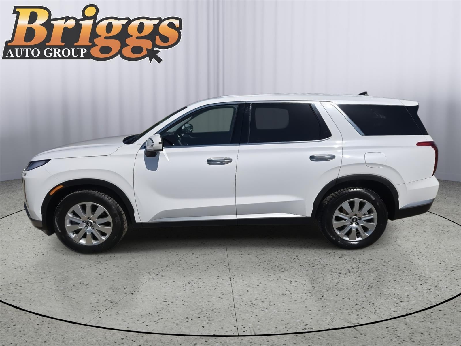 Used 2024 Hyundai Palisade SE with VIN KM8R14GE2RU797589 for sale in Kansas City