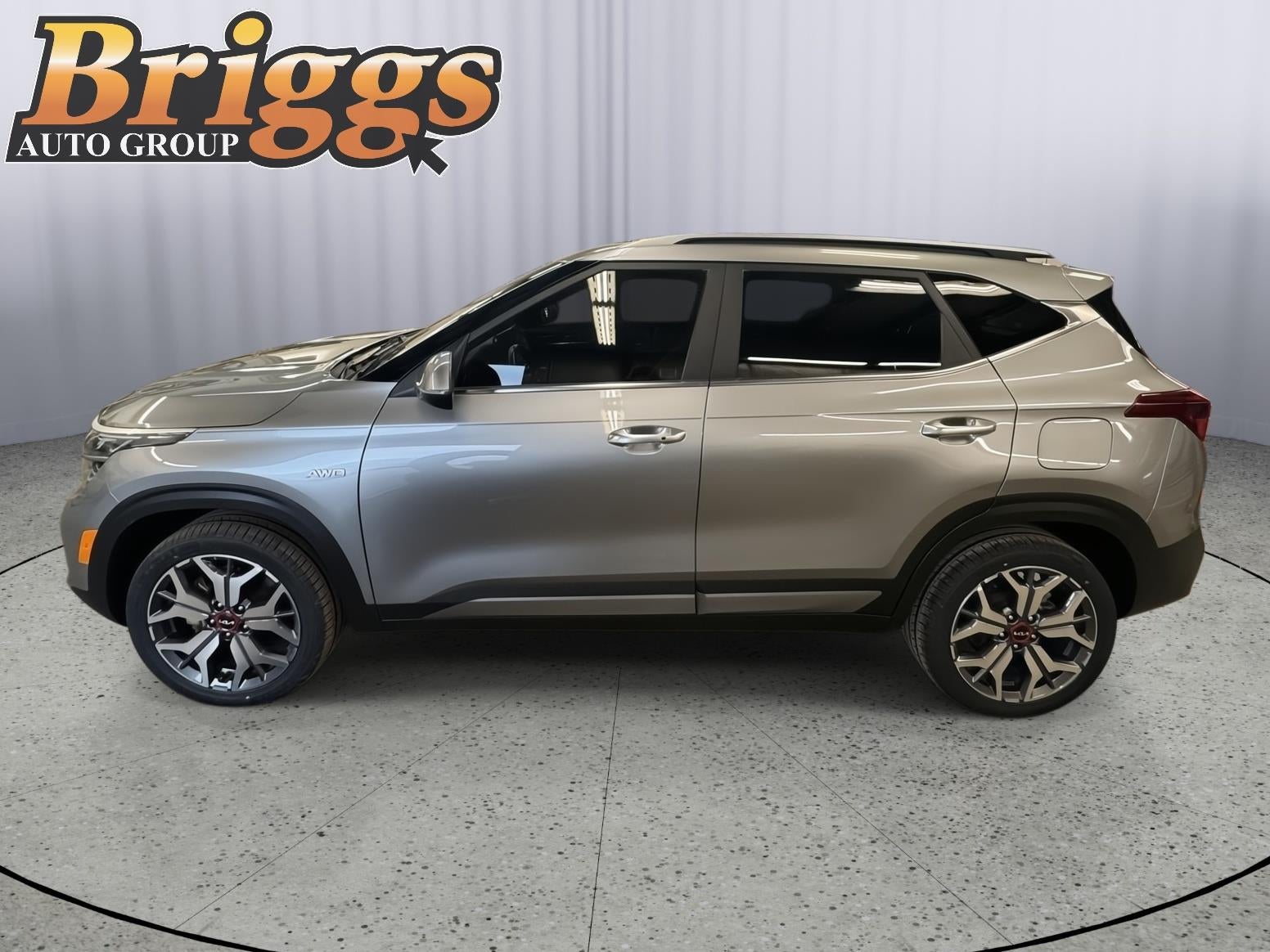 Used 2023 Kia Seltos SX with VIN KNDETCA2XP7428738 for sale in Kansas City
