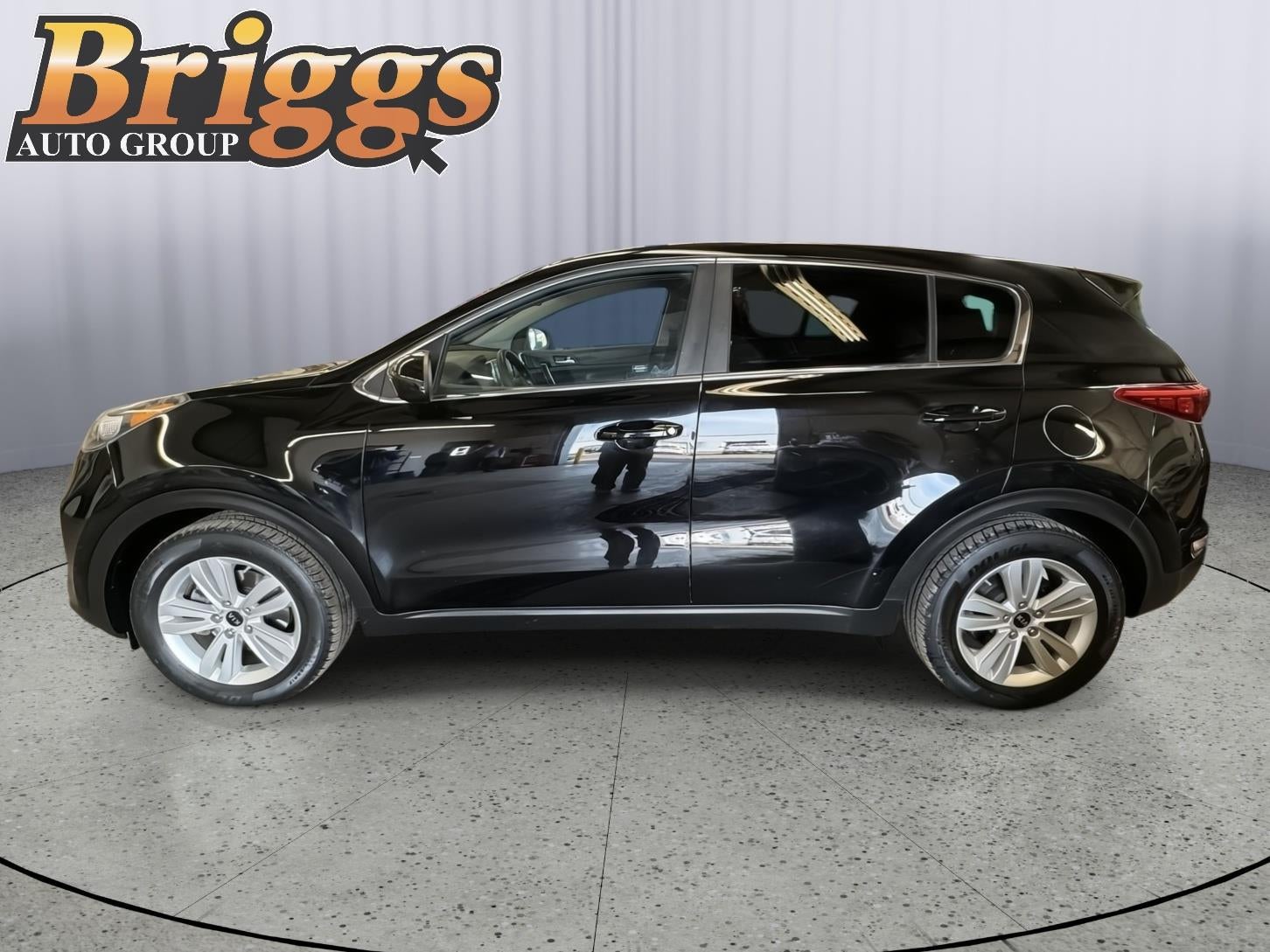 Used 2018 Kia Sportage LX with VIN KNDPM3AC5J7309677 for sale in Topeka, KS