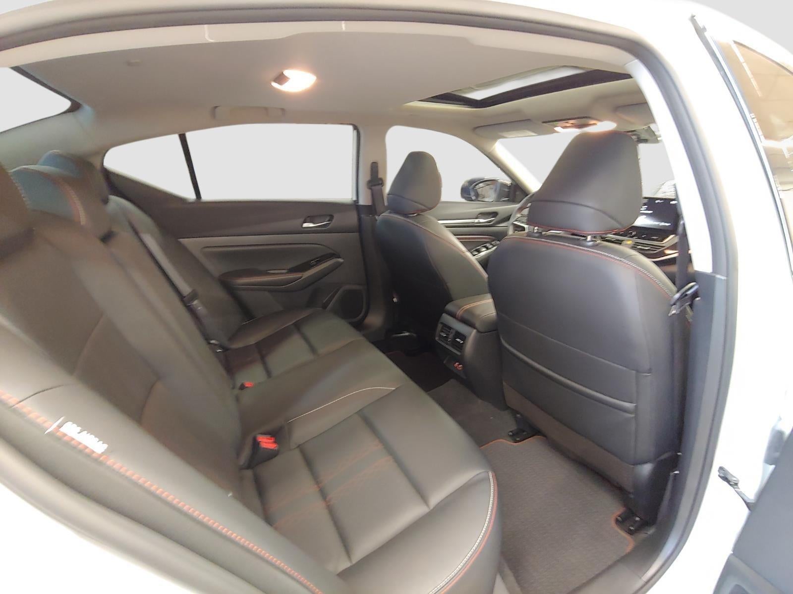 2023 Nissan Altima 2.0 SR