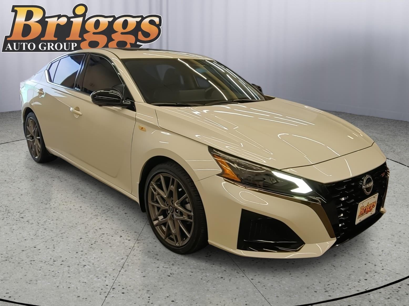 2023 Nissan Altima 2.0 SR