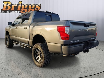 2022 Nissan Titan SV