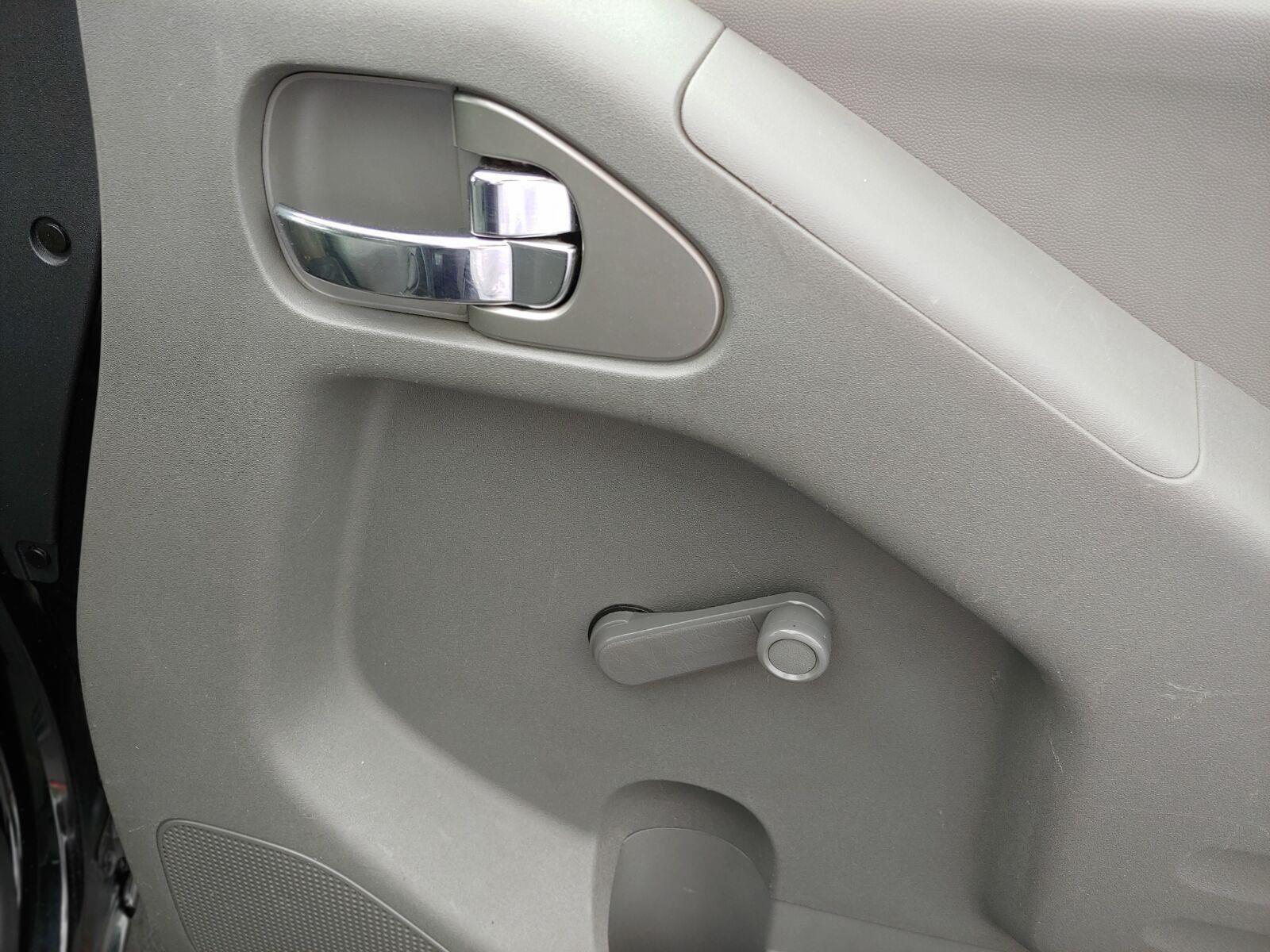 2017 Nissan Frontier S