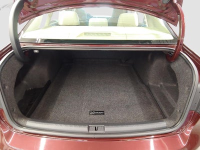 2012 Volkswagen Passat SE w/Sunroof & Nav PZEV