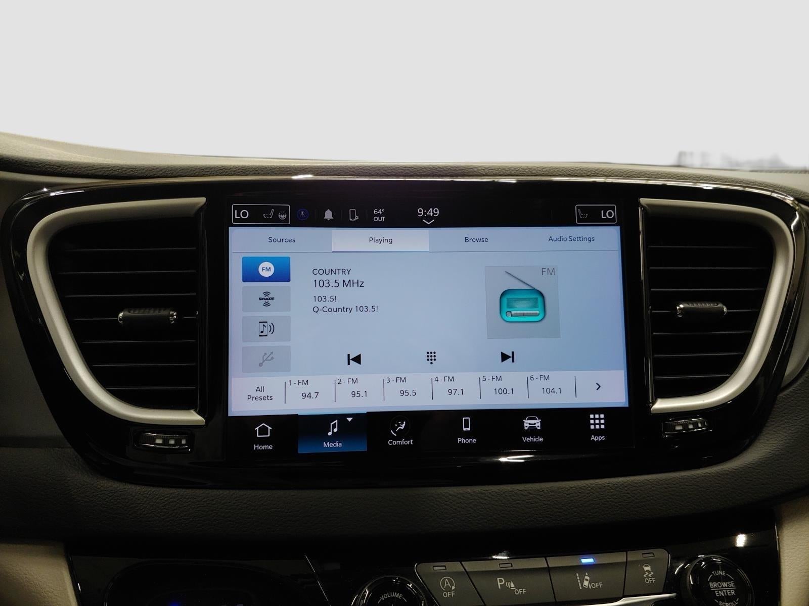 2023 Chrysler Pacifica Touring L