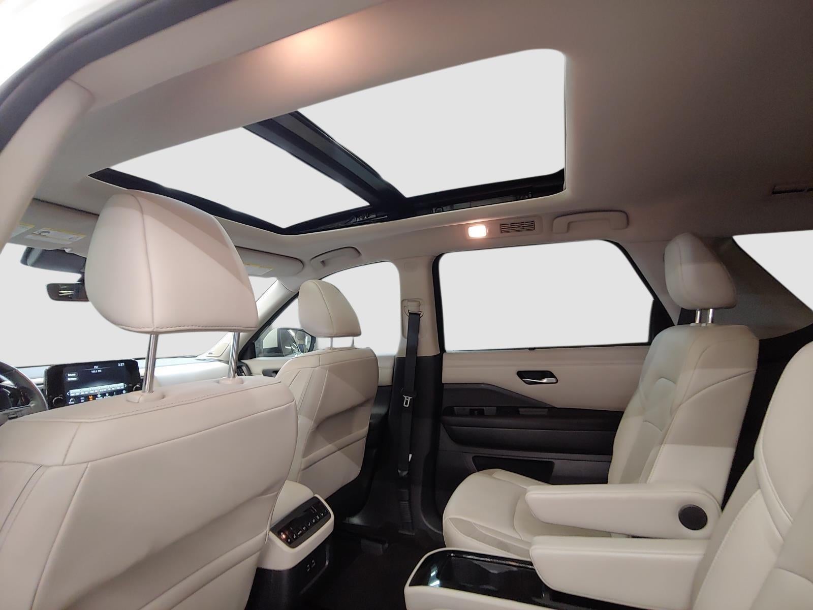 2023 Nissan Pathfinder SL