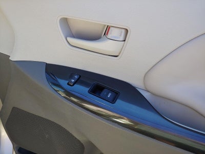2011 Toyota SIENNA Base