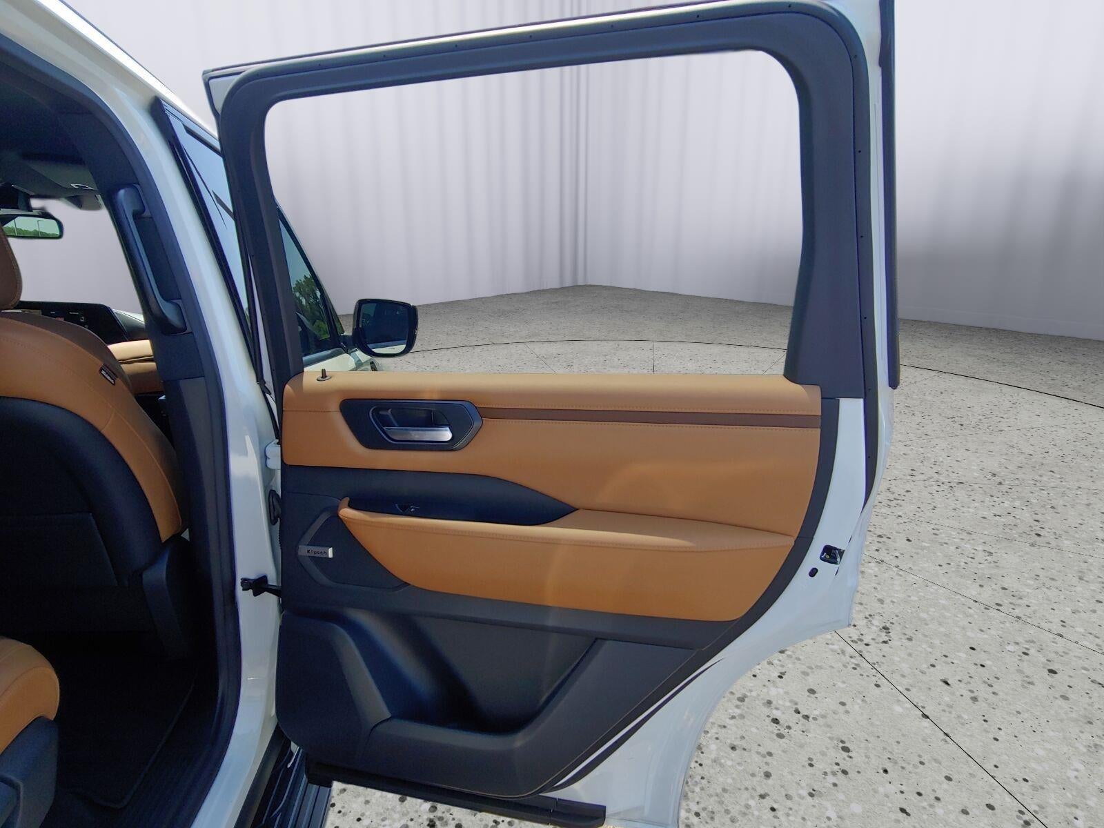 2025 Nissan Armada SL