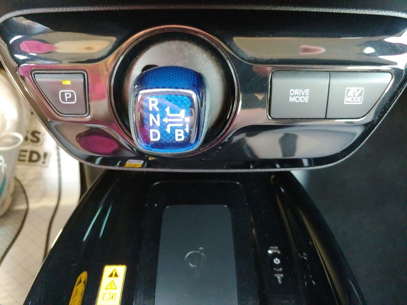 2022 Toyota Prius Limited