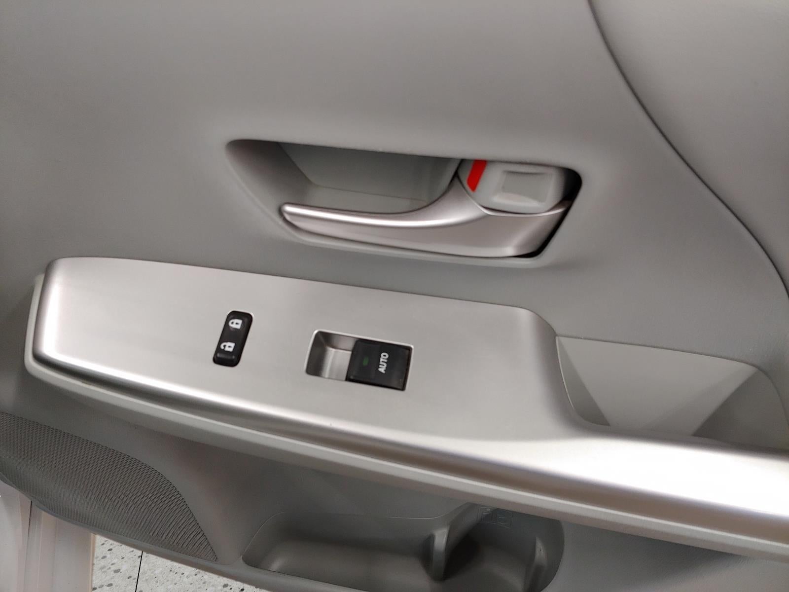 2012 Toyota Prius v Two