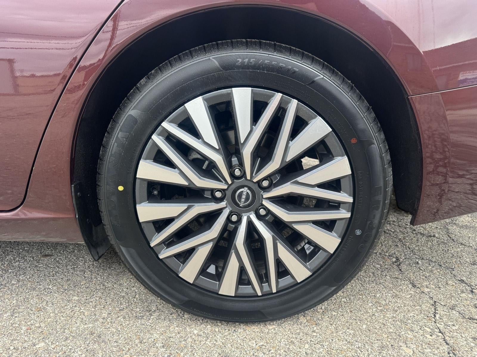 2024 Nissan Altima 2.5 SV