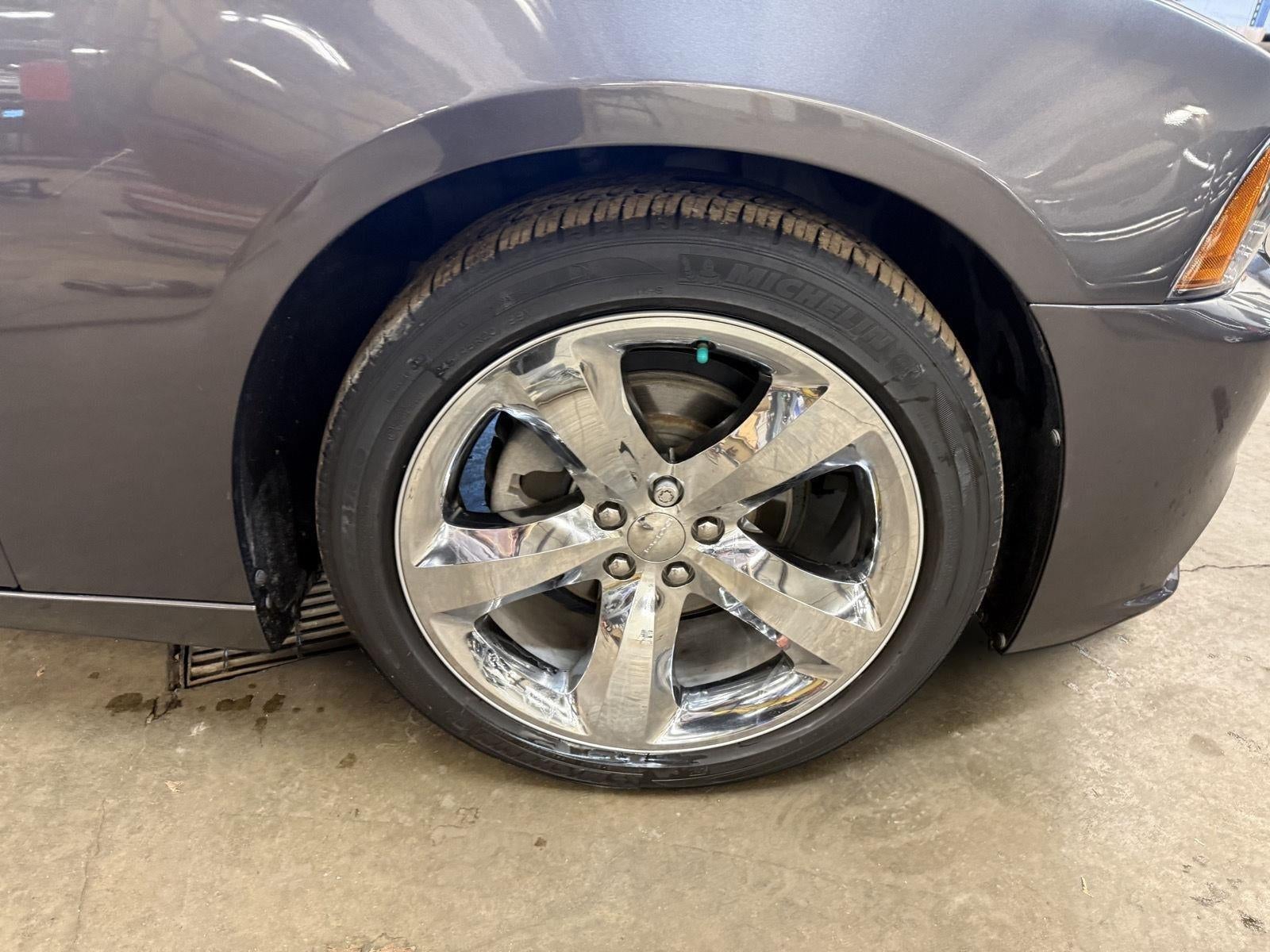 2013 Dodge Charger SXT