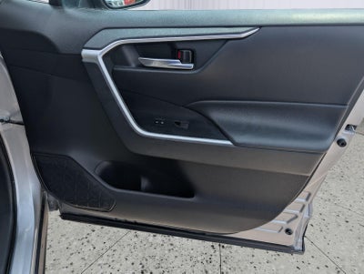 2019 Toyota RAV4 Hybrid XLE