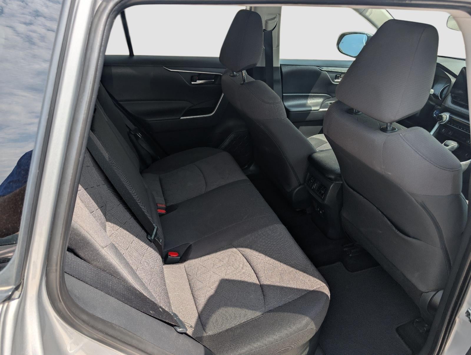2019 Toyota RAV4 Hybrid XLE