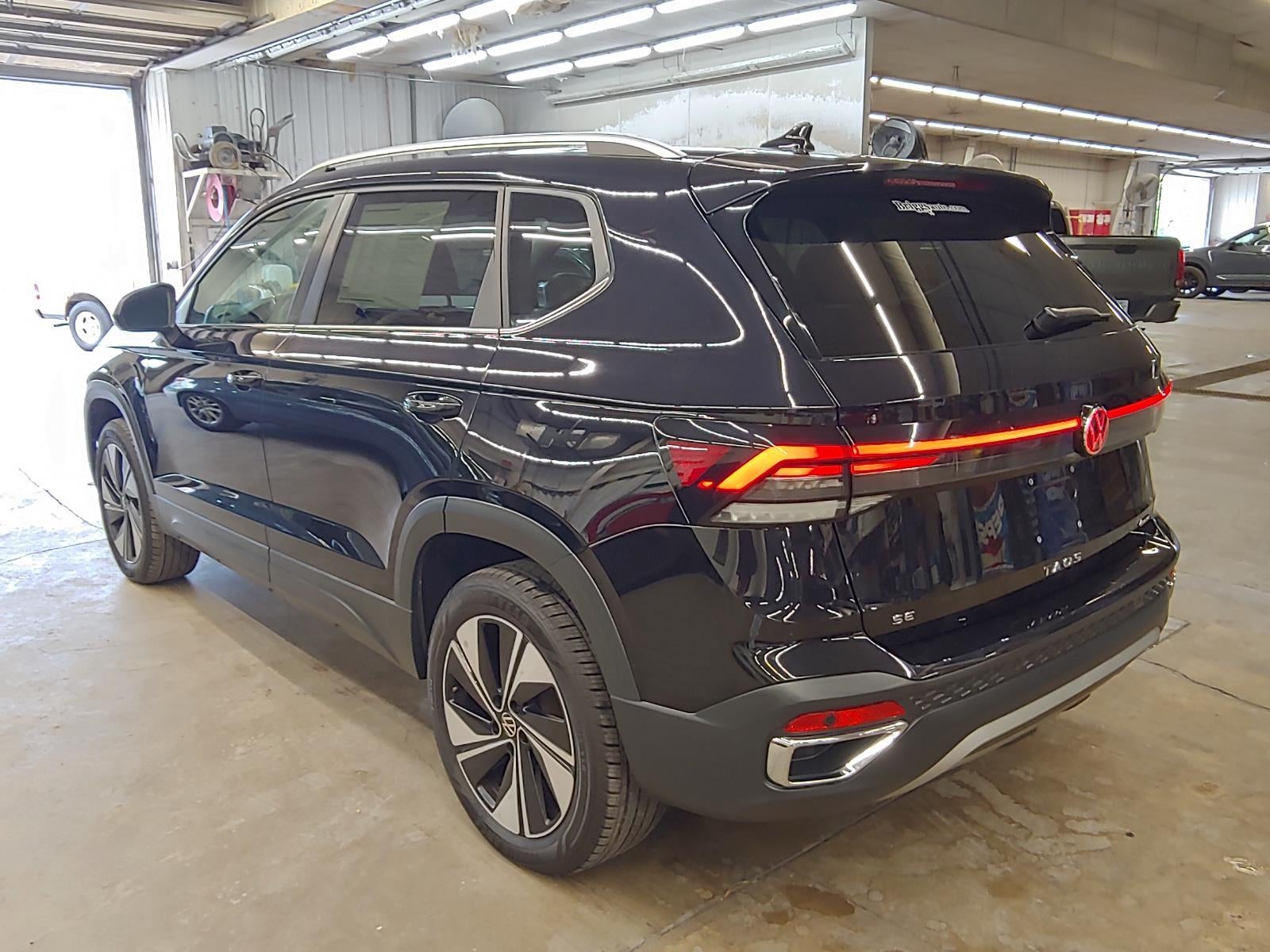 2025 Volkswagen Taos SE