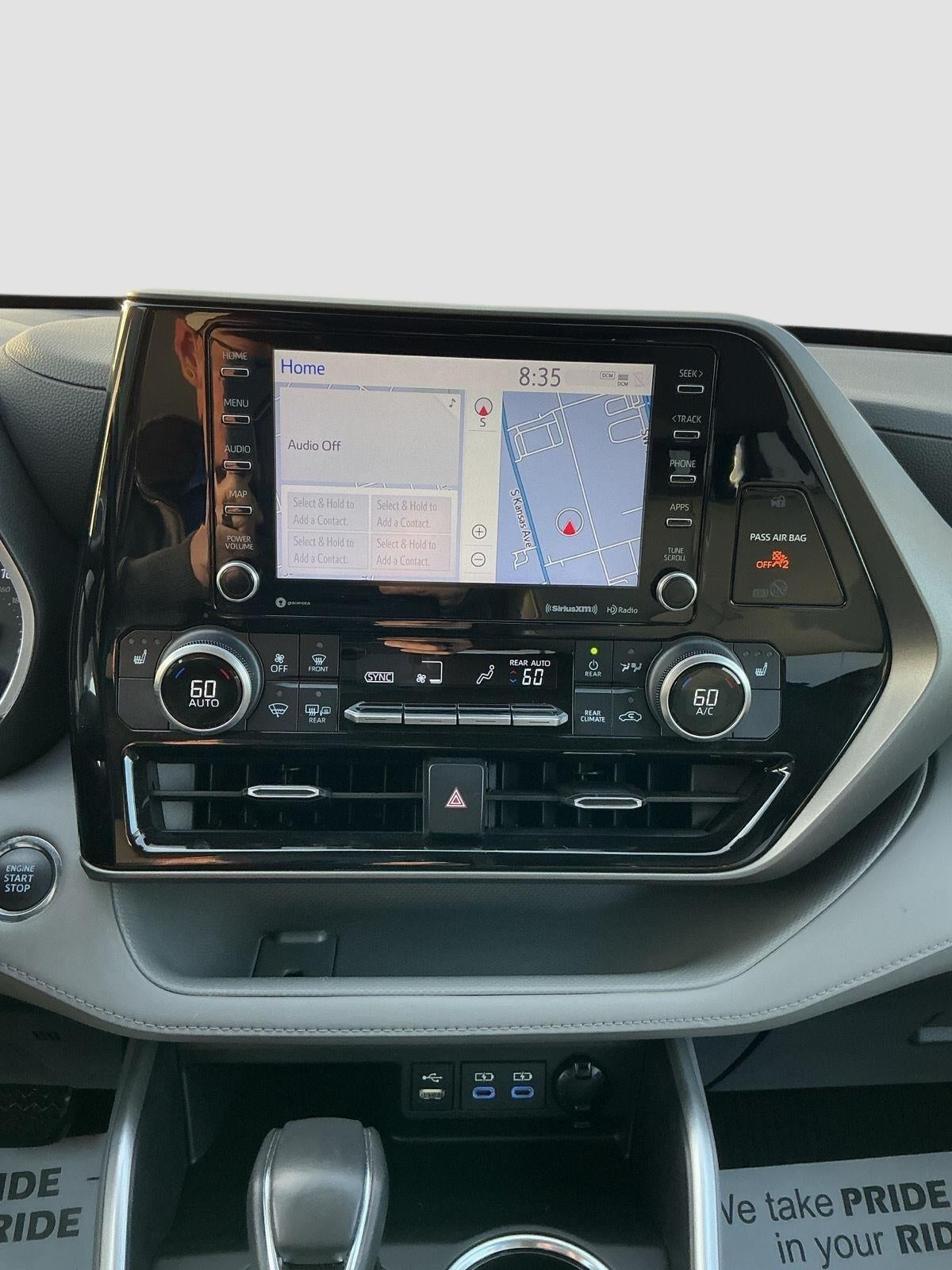 2022 Toyota HIGHLANDER XLE