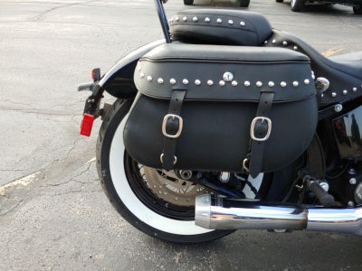 2012 HARLEY-DAVIDSON SOFTAIL Base