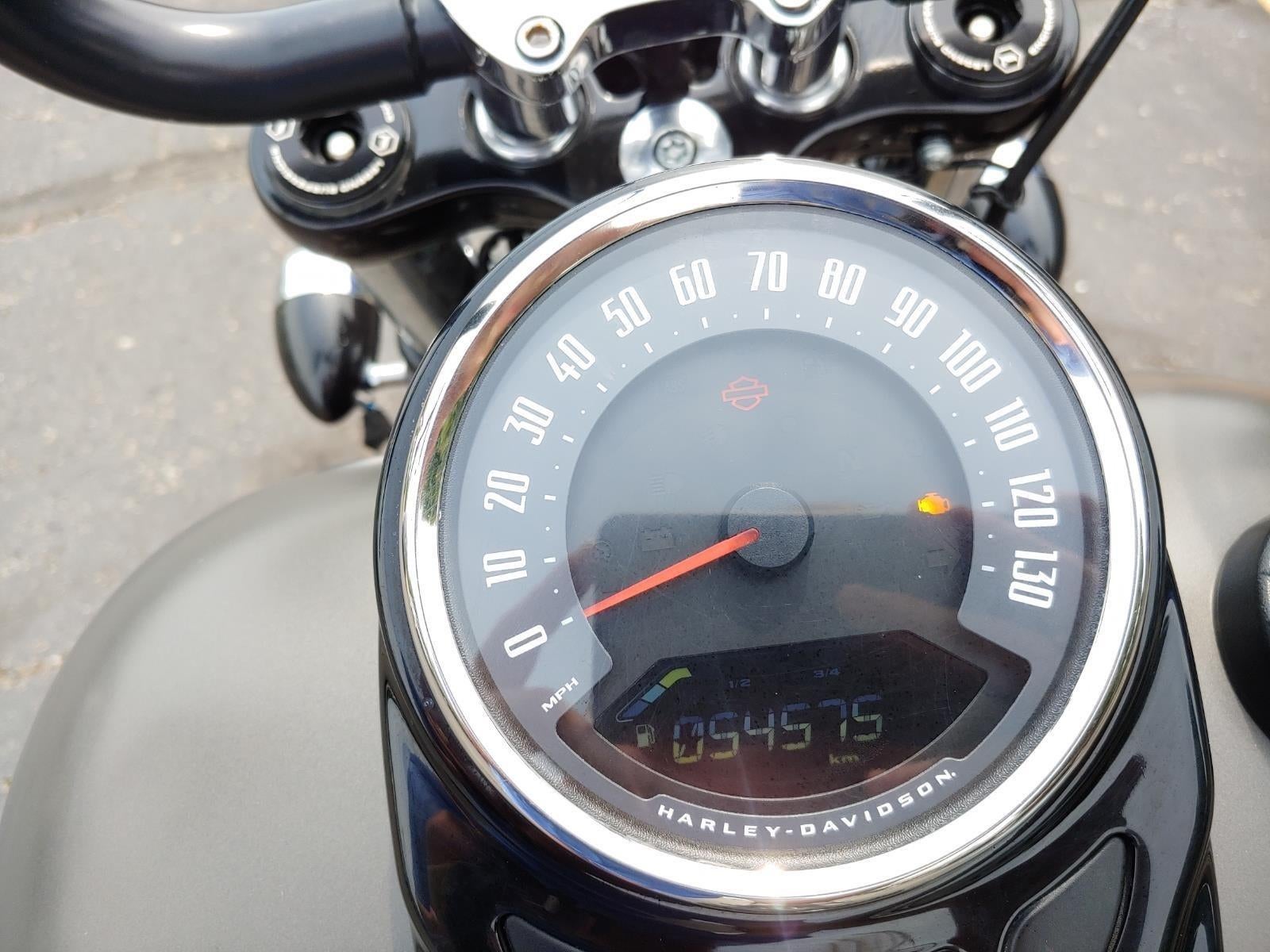2019 HARLEY-DAVIDSON STREETBOB Base
