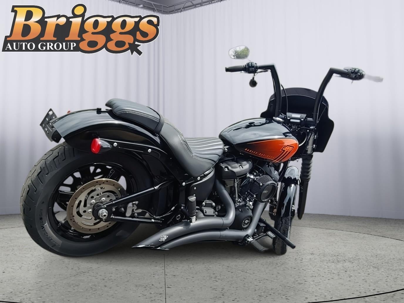 2022 HARLEY-DAVIDSON STREETBOB Base