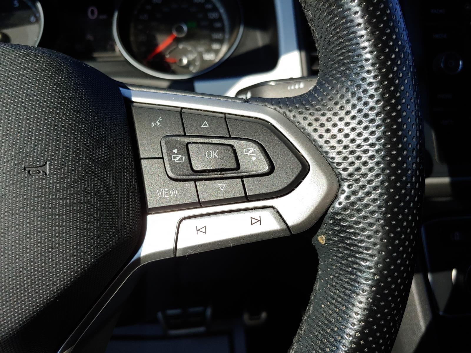 2021 Volkswagen Atlas Cross Sport 3.6L V6 SE w/Technology R-Line