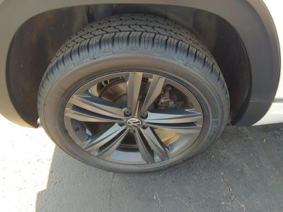 2021 Volkswagen Atlas Cross Sport 3.6L V6 SE w/Technology R-Line