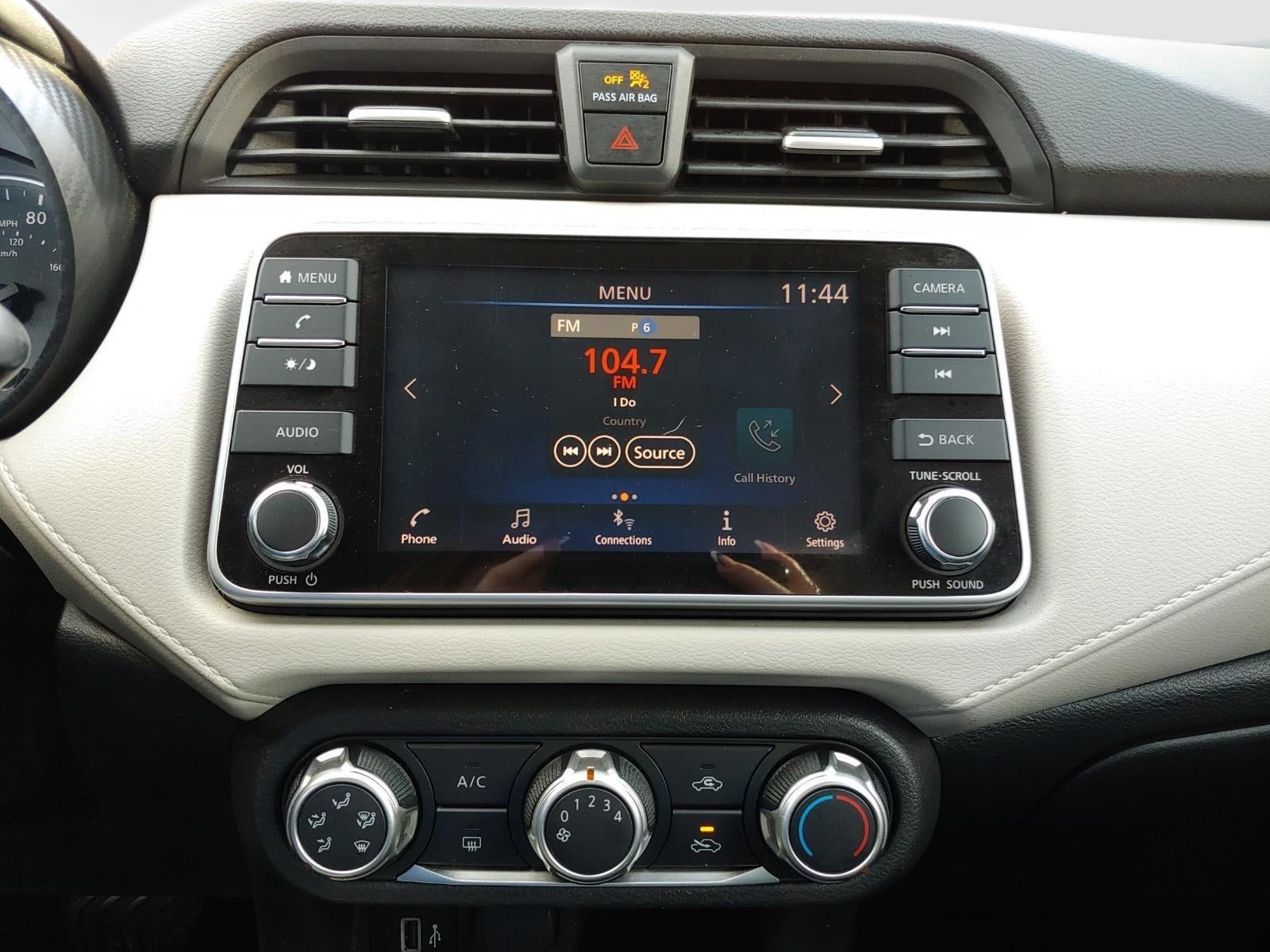 2021 Nissan Versa SV