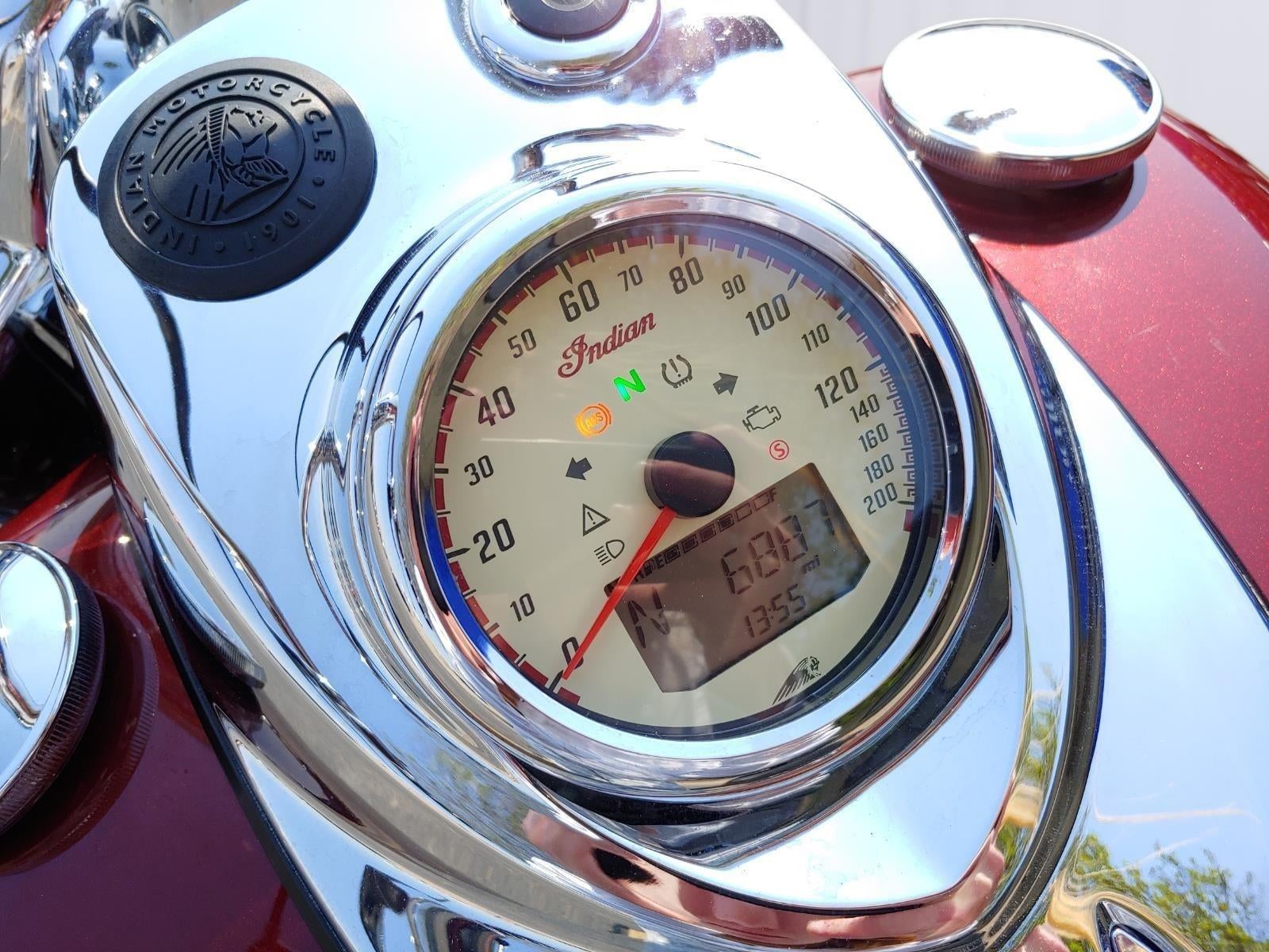 2019 INDIAN SPRINGFIELD Base