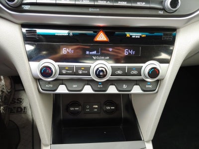 2020 Hyundai Elantra SE