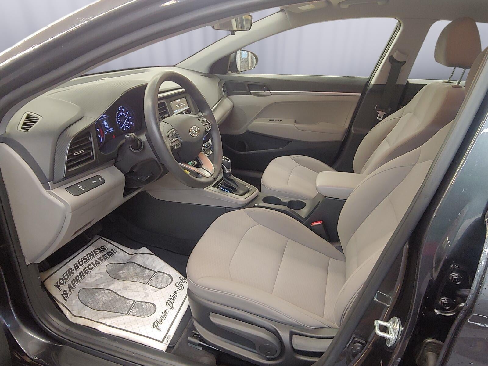 2020 Hyundai Elantra SE