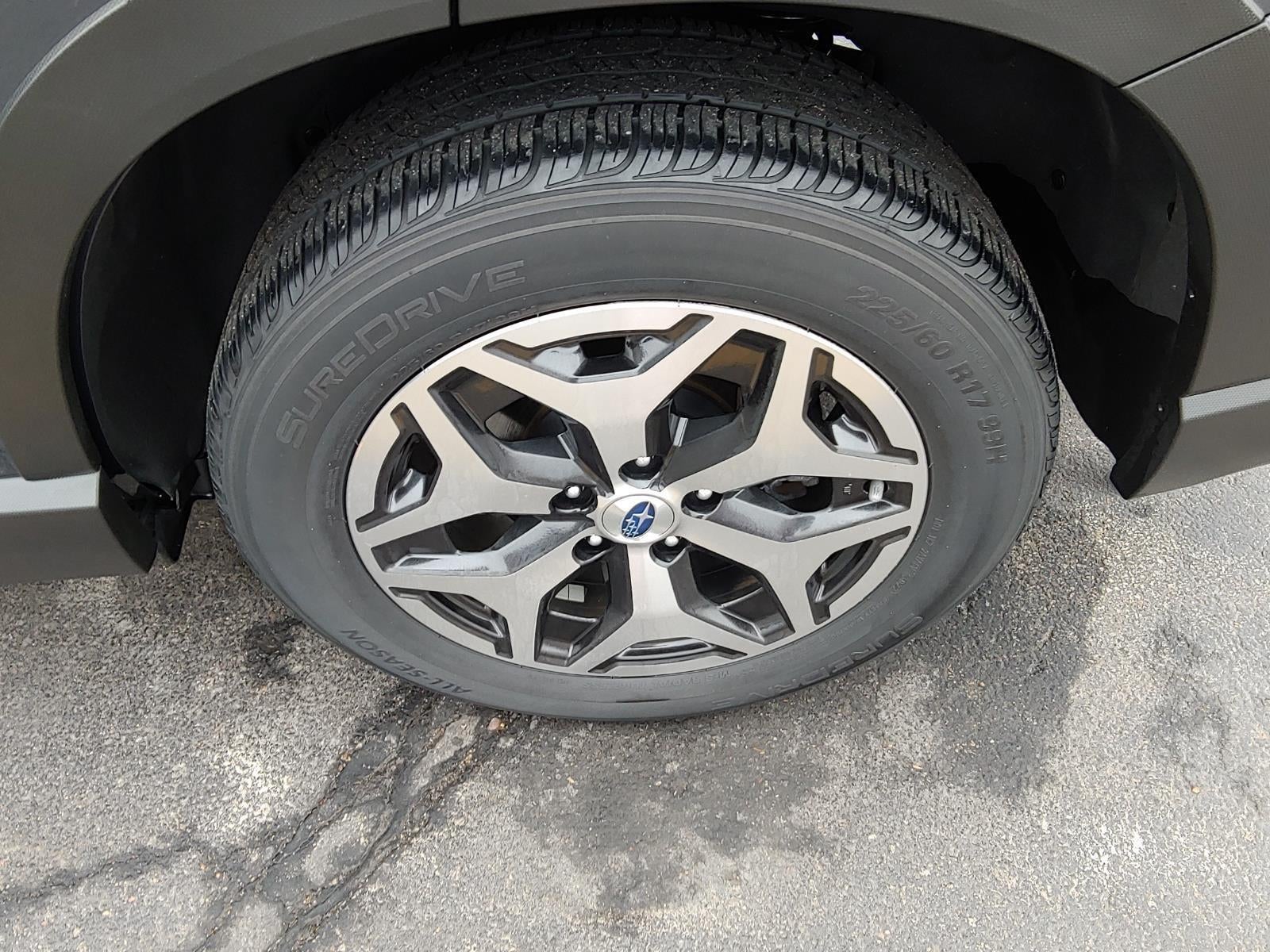 2022 Subaru FORESTER Premium