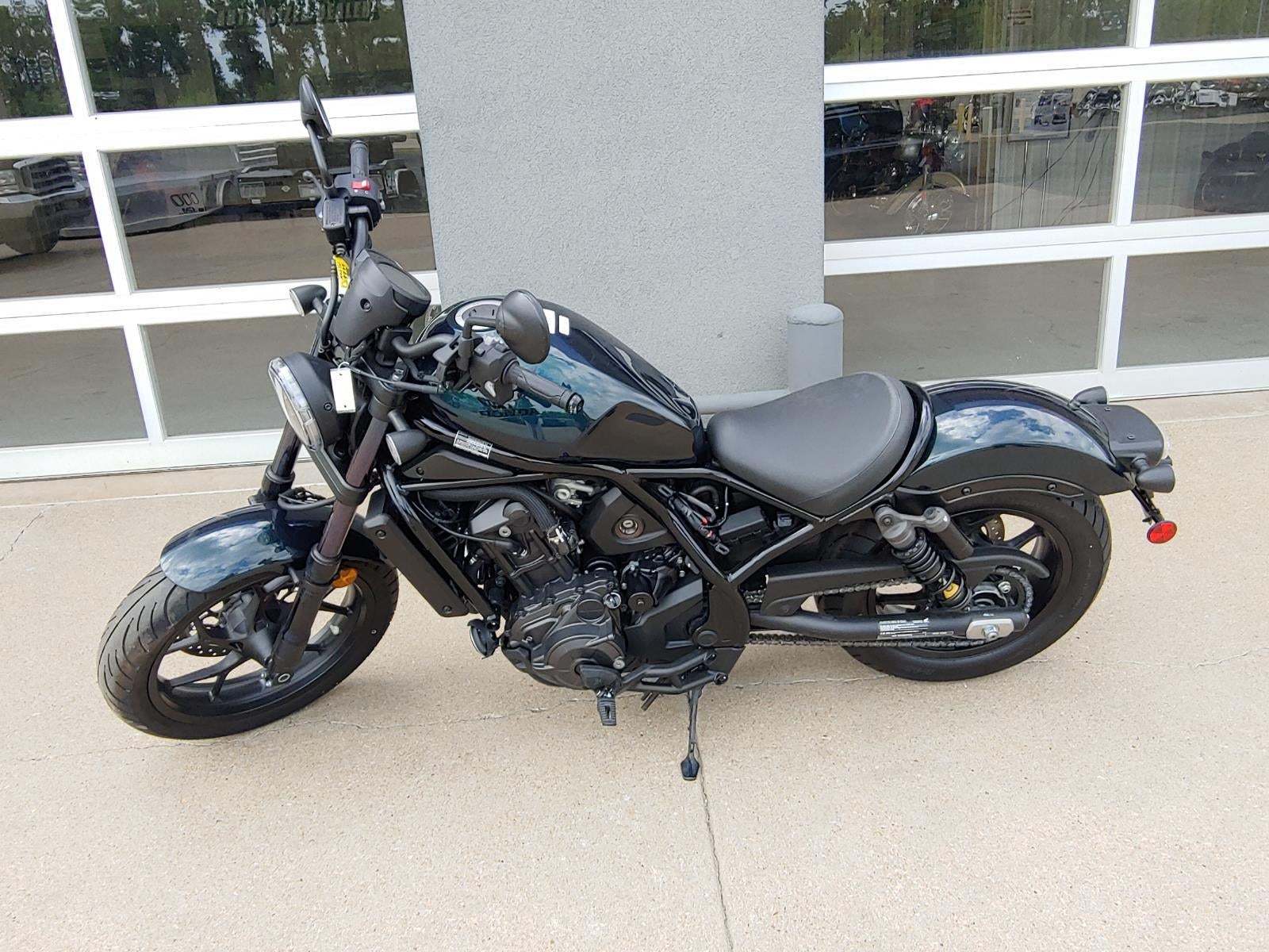 2023 Honda CMX1100D Base