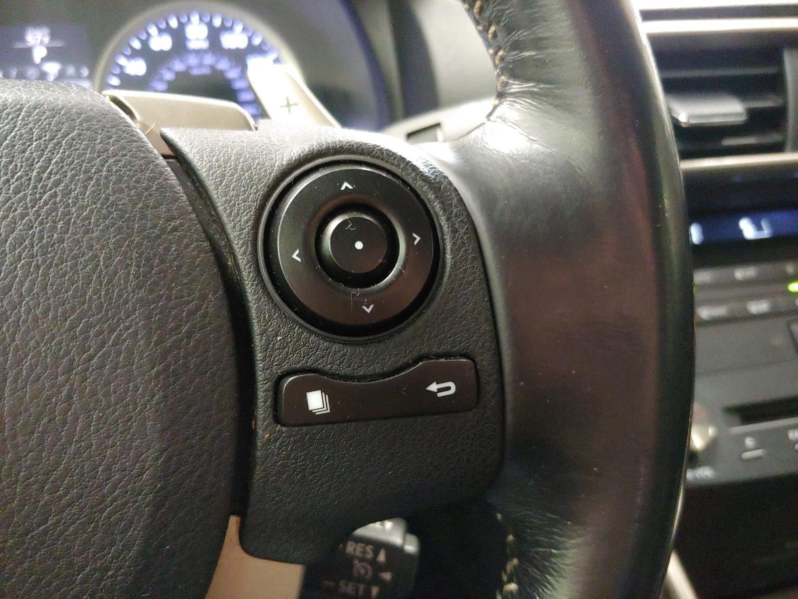 2016 Lexus IS 300 4dr Sdn AWD