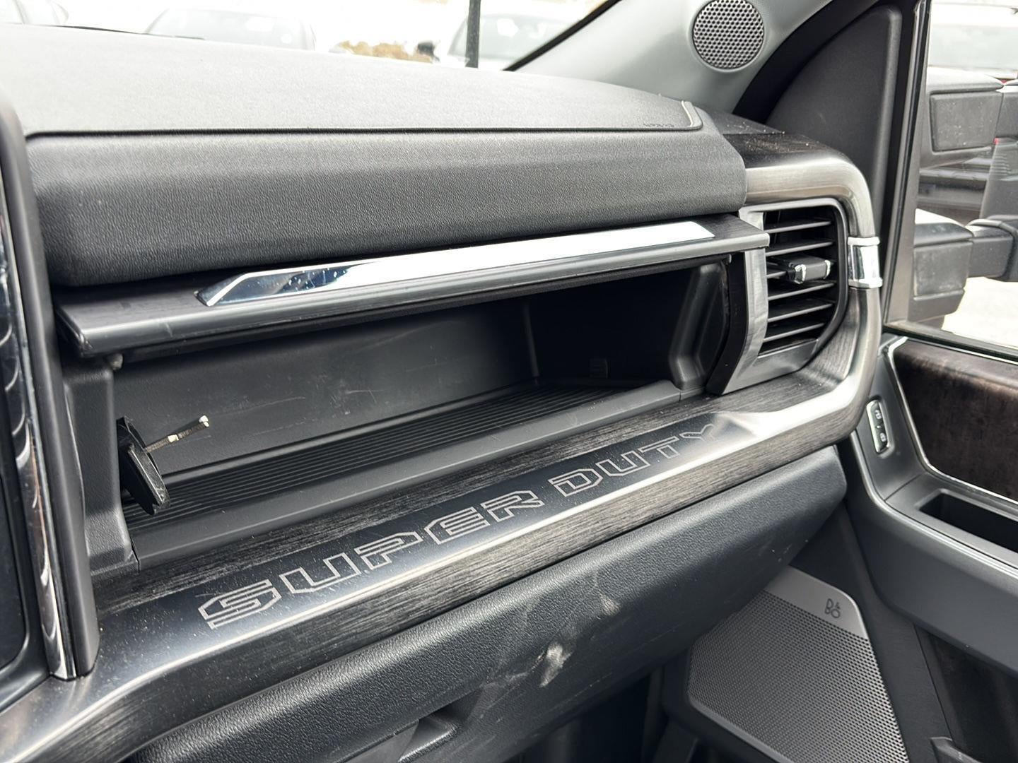 2023 Ford Super Duty F-250 SRW LARIAT