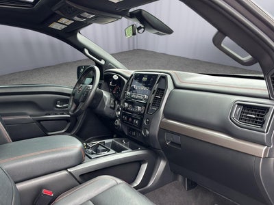 2024 Nissan Titan sv