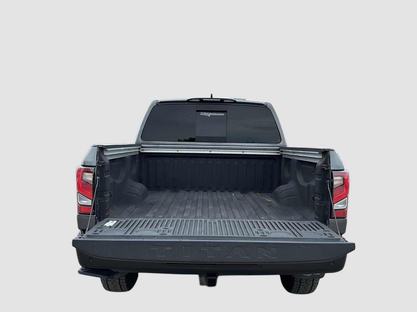2024 Nissan Titan sv