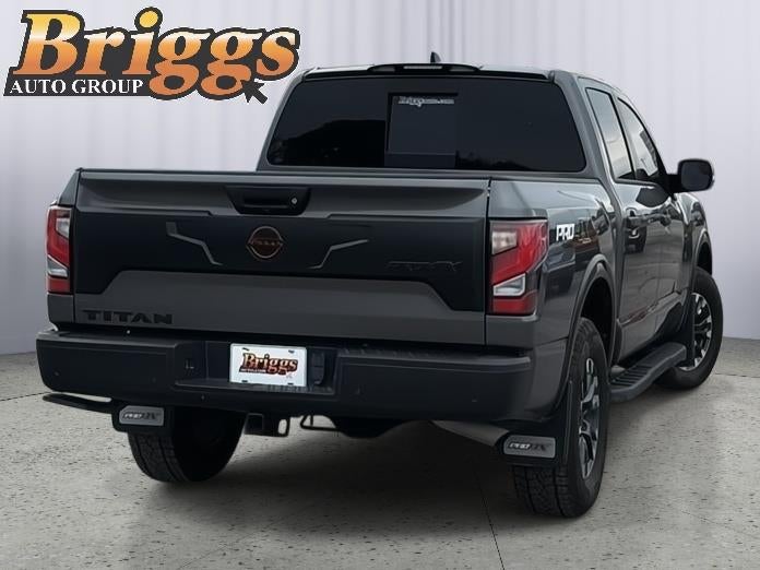 2024 Nissan Titan sv