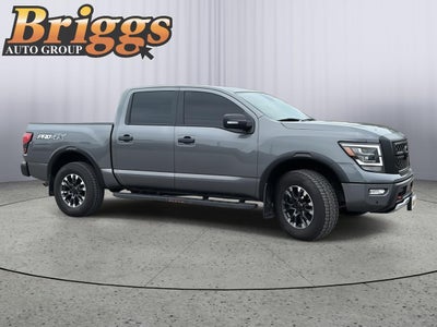 2024 Nissan Titan sv