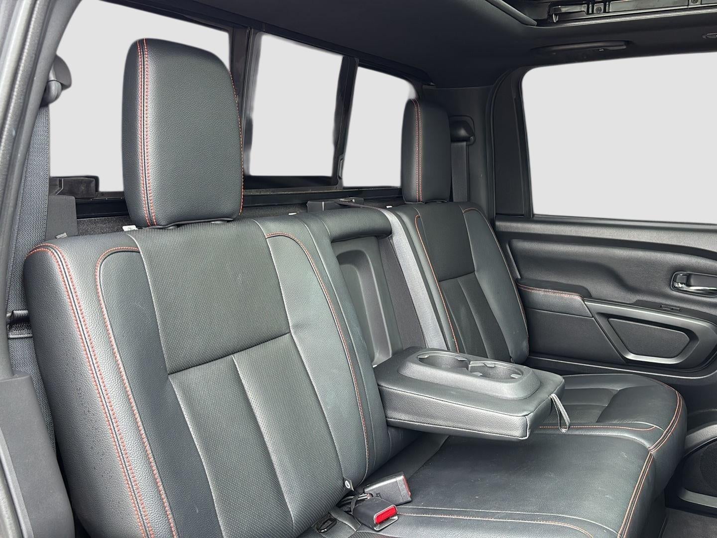 2024 Nissan Titan sv