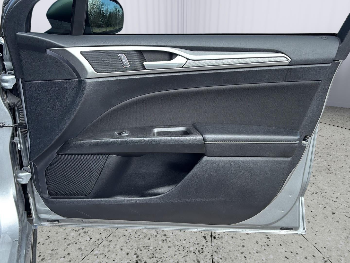 2020 Ford Fusion Hybrid SE