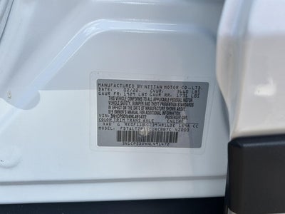 2022 Nissan Kicks SR