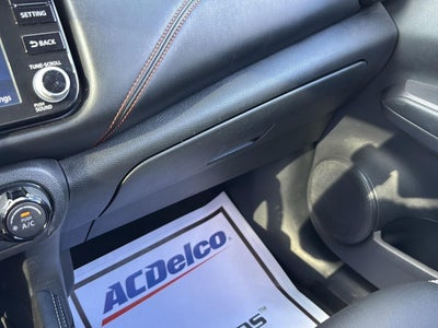 2022 Nissan Kicks SR