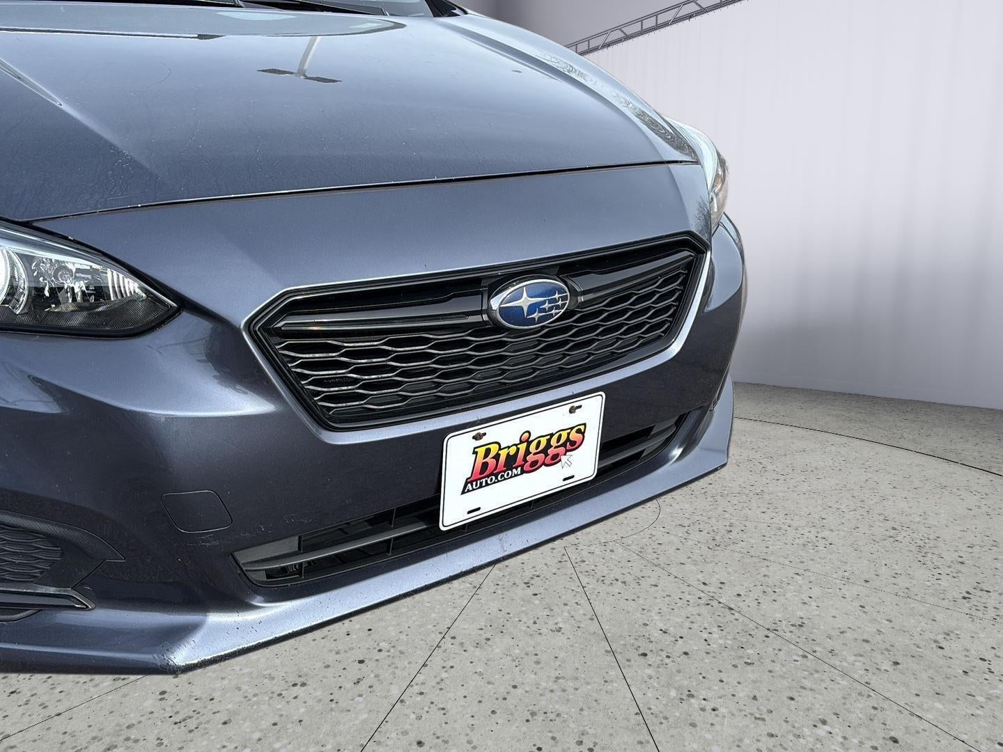 2017 Subaru IMPREZA Base