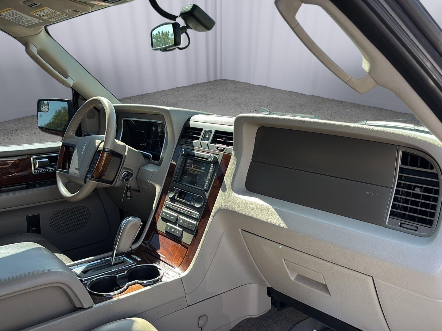 2014 Lincoln Navigator Base