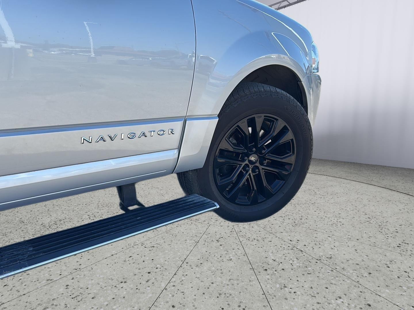2014 Lincoln Navigator Base
