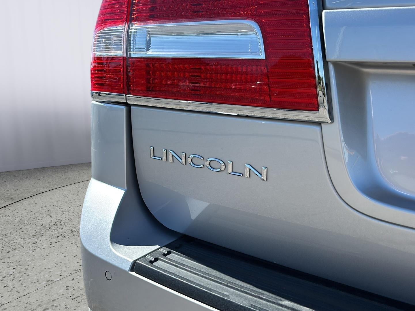 2014 Lincoln Navigator Base